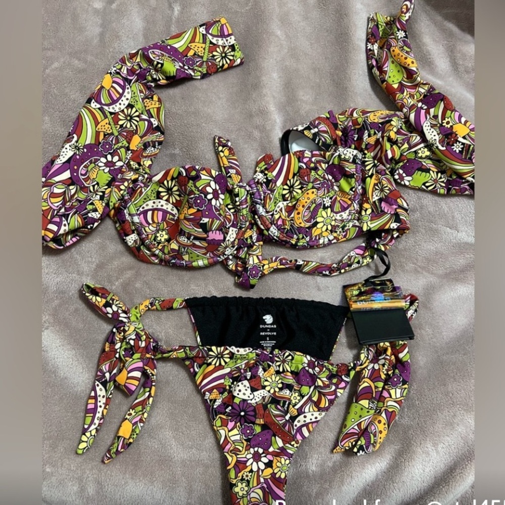 DUNDAS x‎ Revolve Nadja Bikini SET - Picture 3 of 5